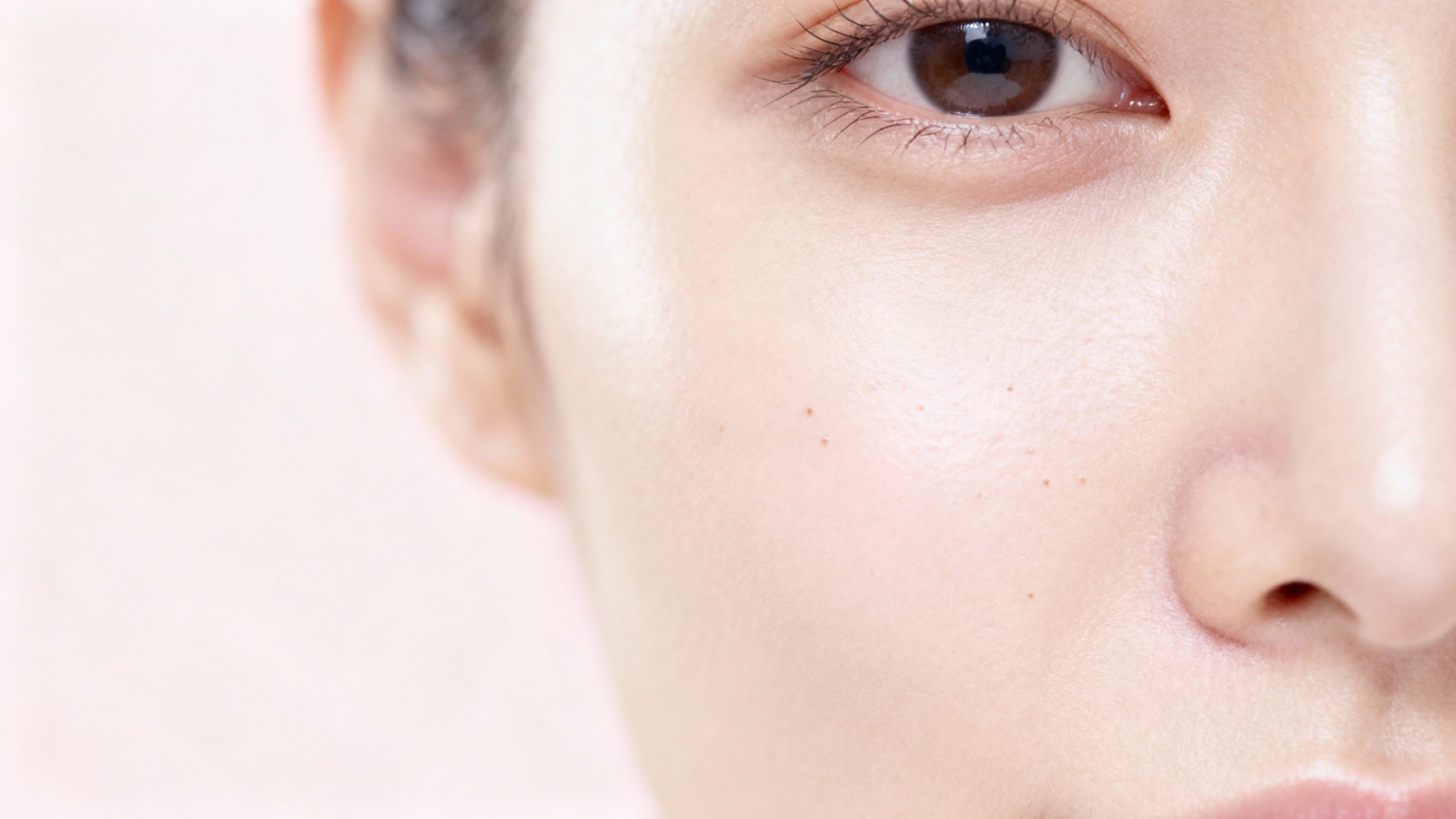 Featured image for Banishing the Bumps: Strategies for Reducing Folliculitis Risk